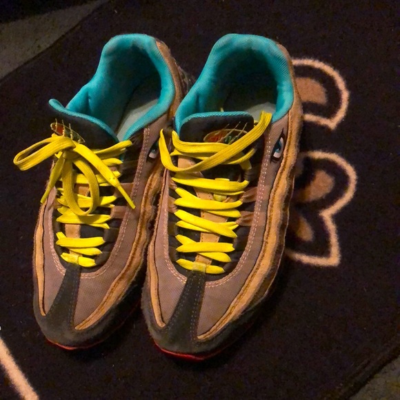 Nike Air Max 95 size 7y